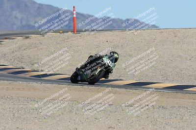 media/Oct-05-2025-CVMA (Sun) [[beeef4f201]]/Race 16-Formula Middleweight/